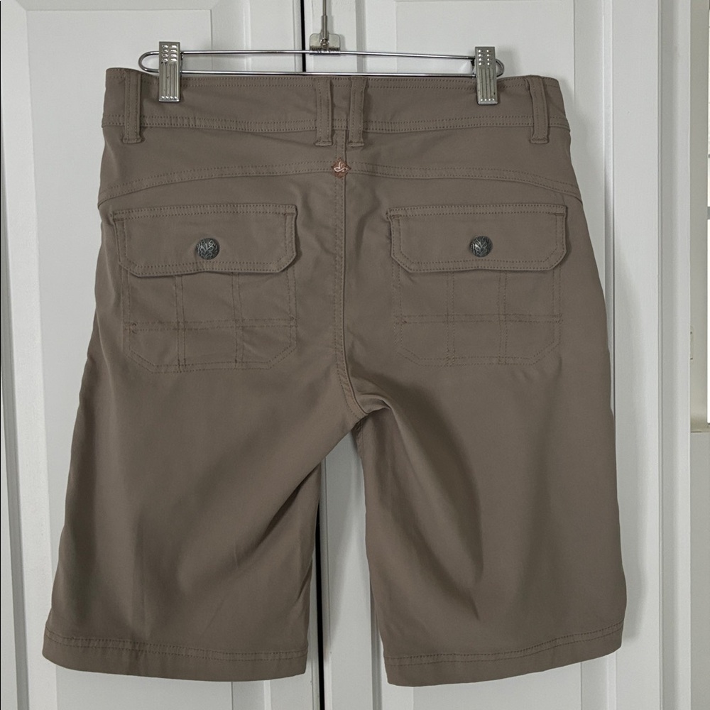 Prana Halle Shorts size 4 (missing button) - Picture 4 of 4